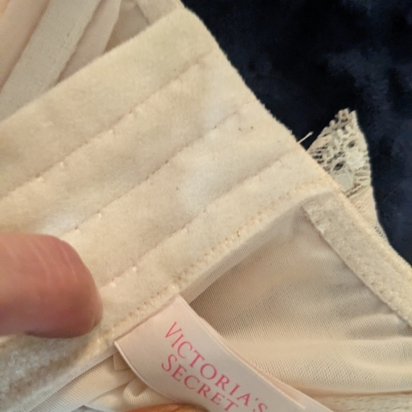 Like New Victoria's Secret corset bustier size 32D - Picture 3 of 3